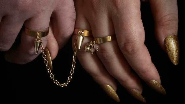 Fatal Bond Rings